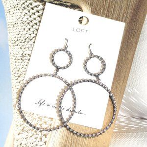🌷🌼🌸 Ann Taylor Loft Gunmetal Crystal Embellished Circle Stud Drop Earrings🌸